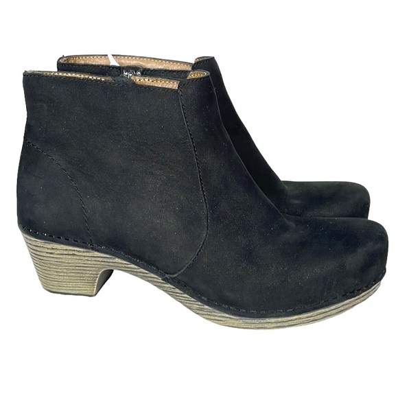 dansko maria black full grain